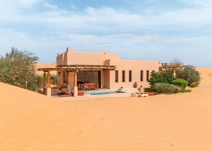 Bab Al Nojoum Bateen Liwa