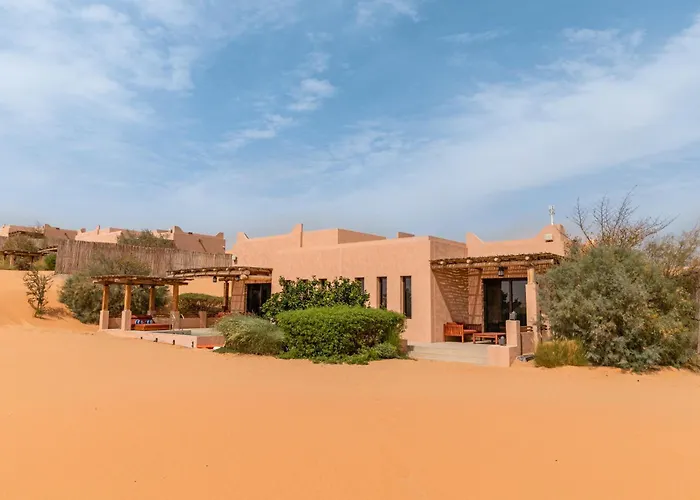 Bab Al Nojoum Bateen Liwa