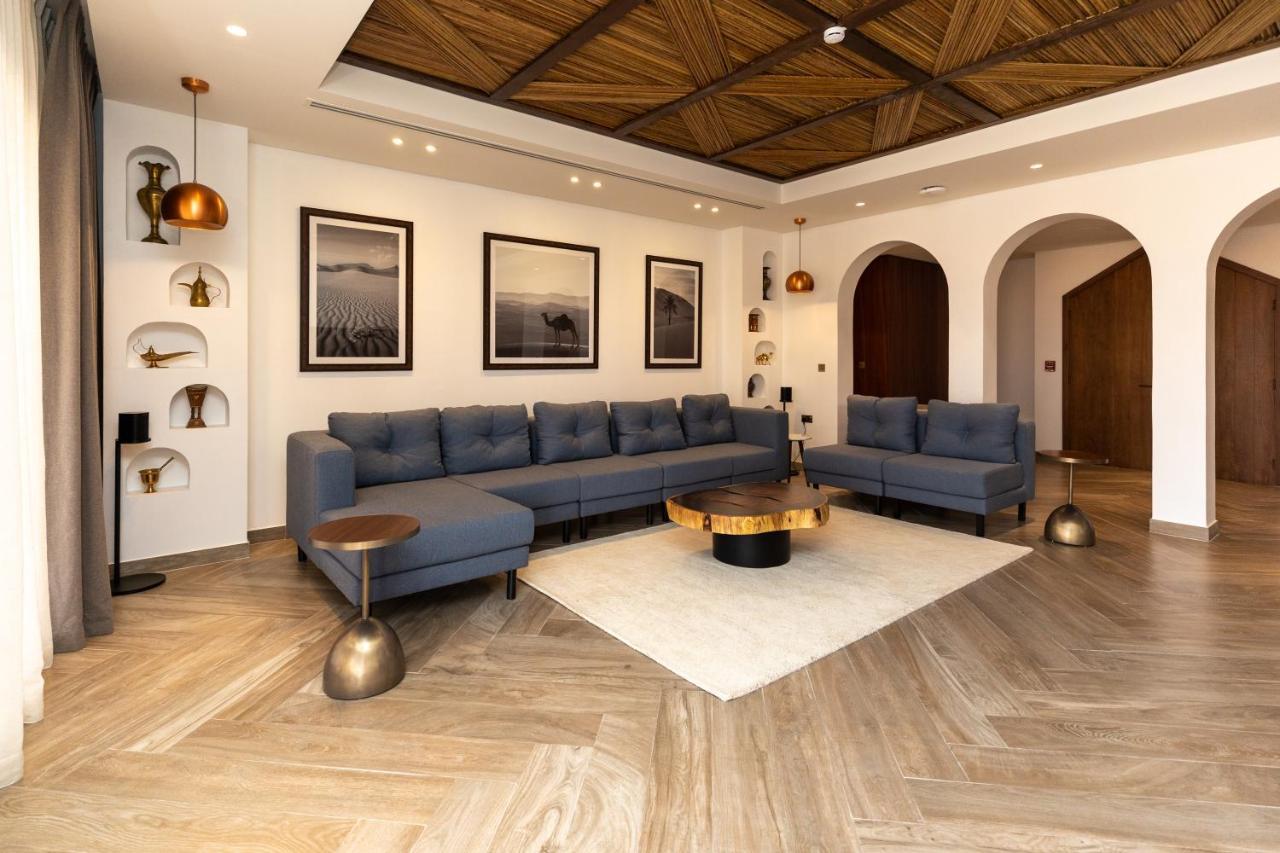 Bab Al Nojoum Bateen منتجع ليوا